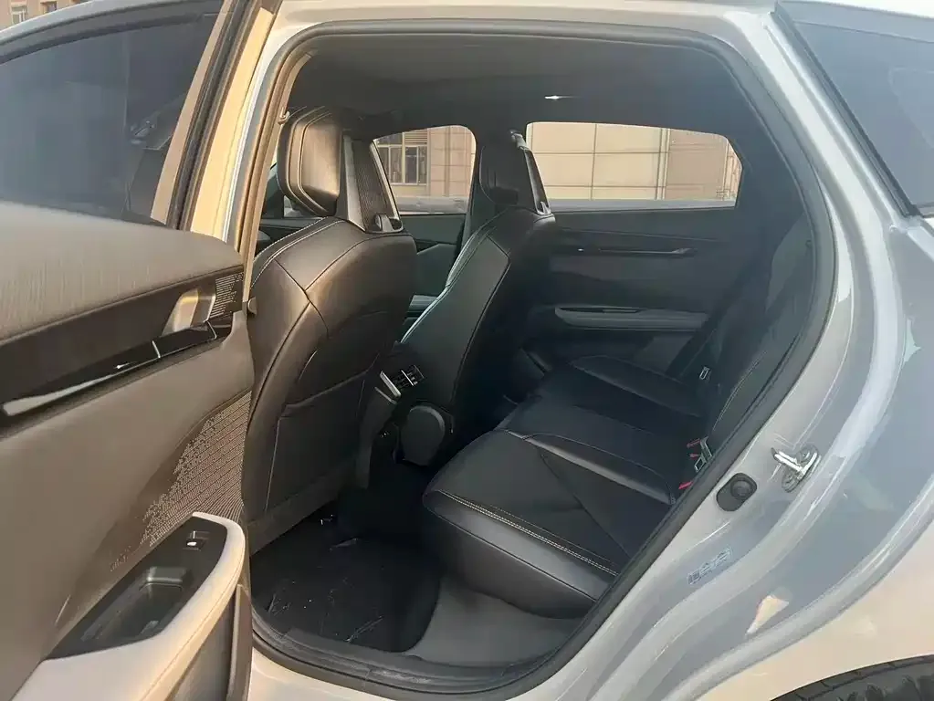 Changan UNI-V 2023 из CN, фото 6
