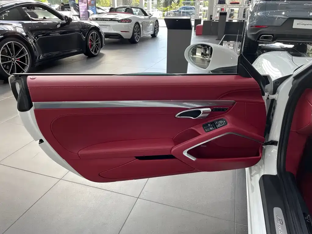 Porsche 718 2022 из CN, фото 5