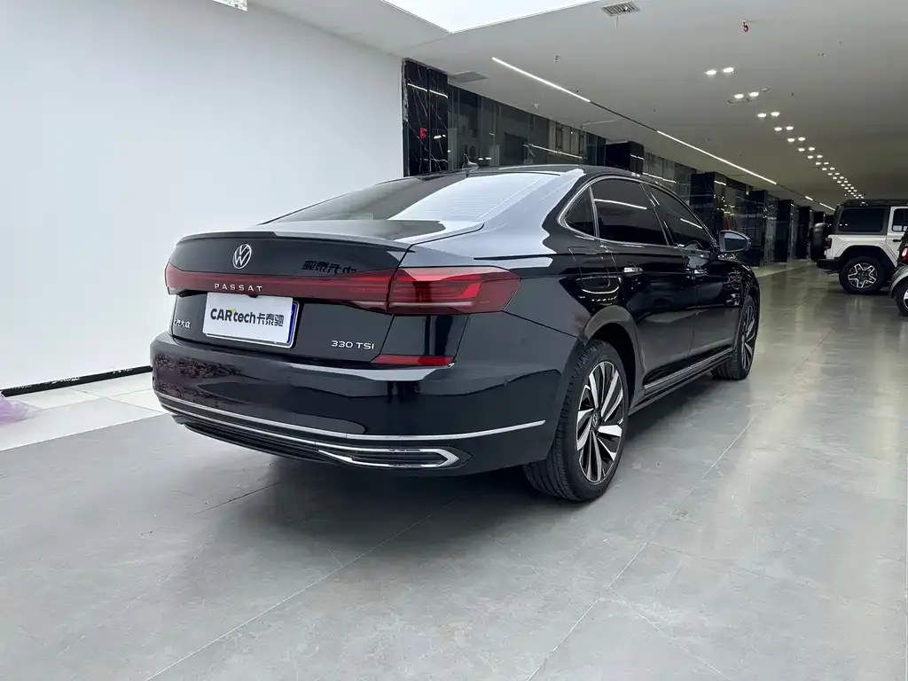 Volkswagen Passat 2022 из CN, фото 3