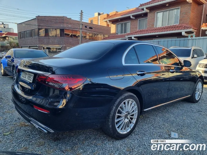 Mercedes-Benz E-Class 2021 из KR, фото 2
