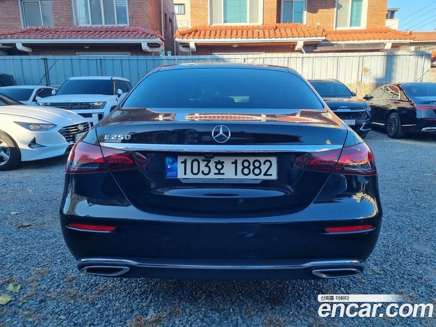 Mercedes-Benz E-Class 2021 из KR, фото 4