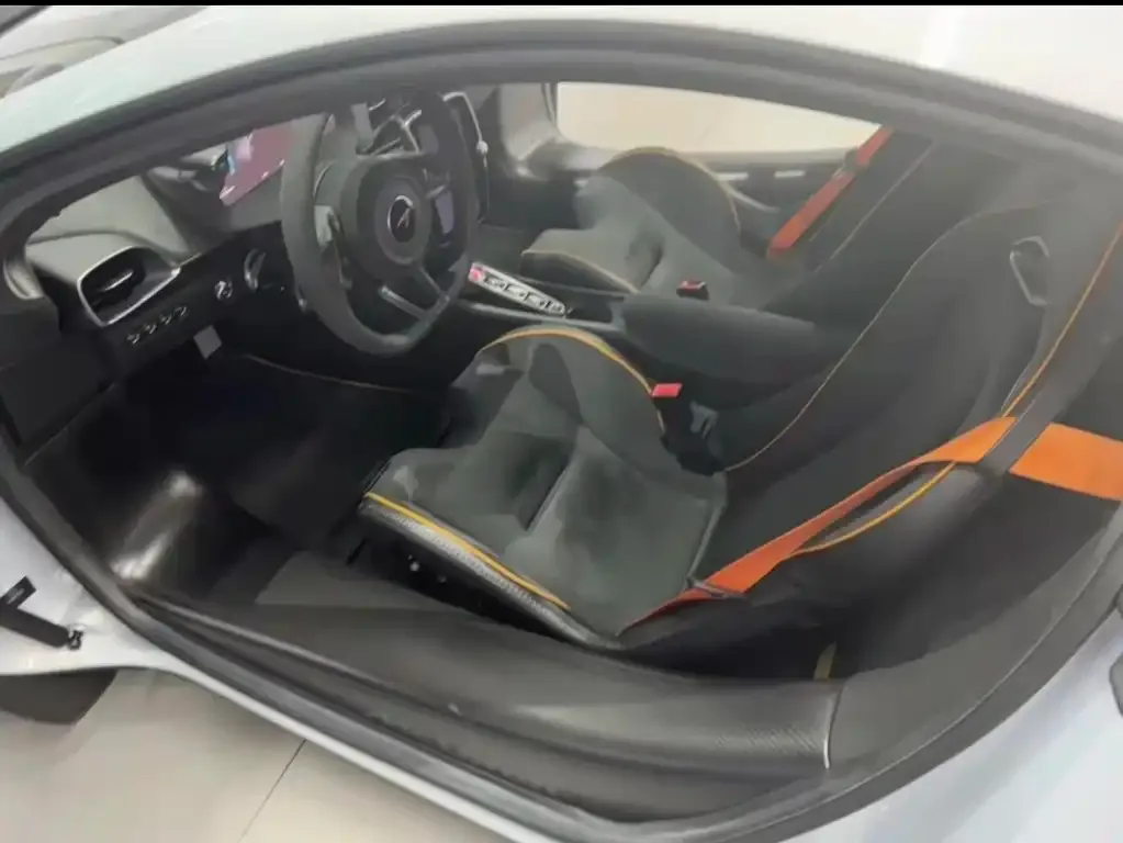 McLaren Artura 2024 из CN, фото 7