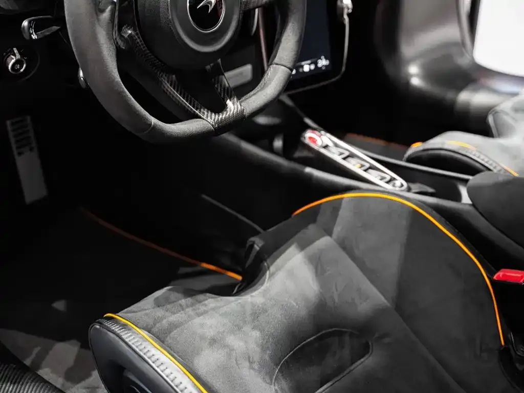 McLaren Artura 2024 из CN, фото 8