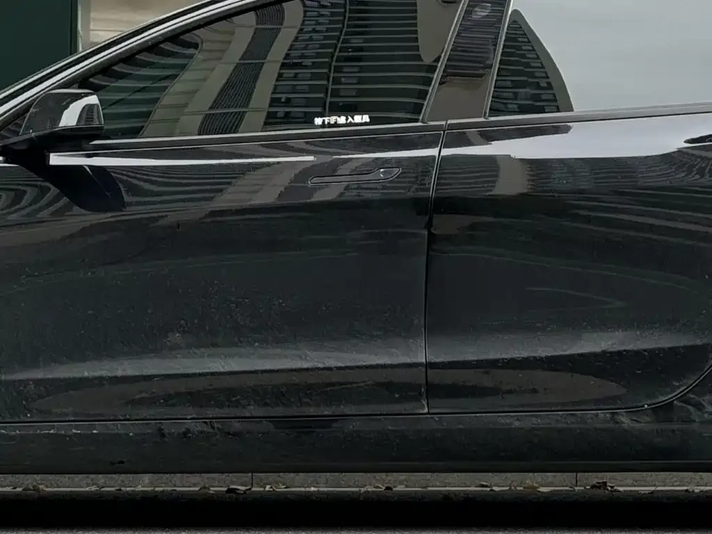 Tesla Model 3 — фото 8