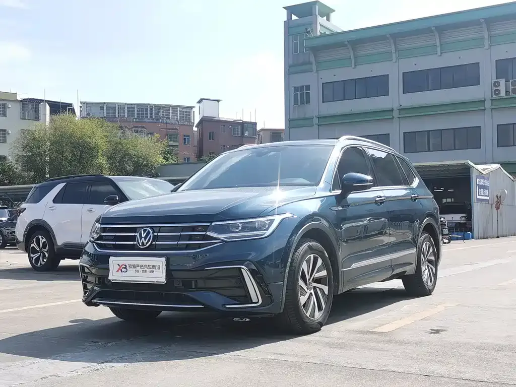 Volkswagen Tiguan L New Energy — фото 1
