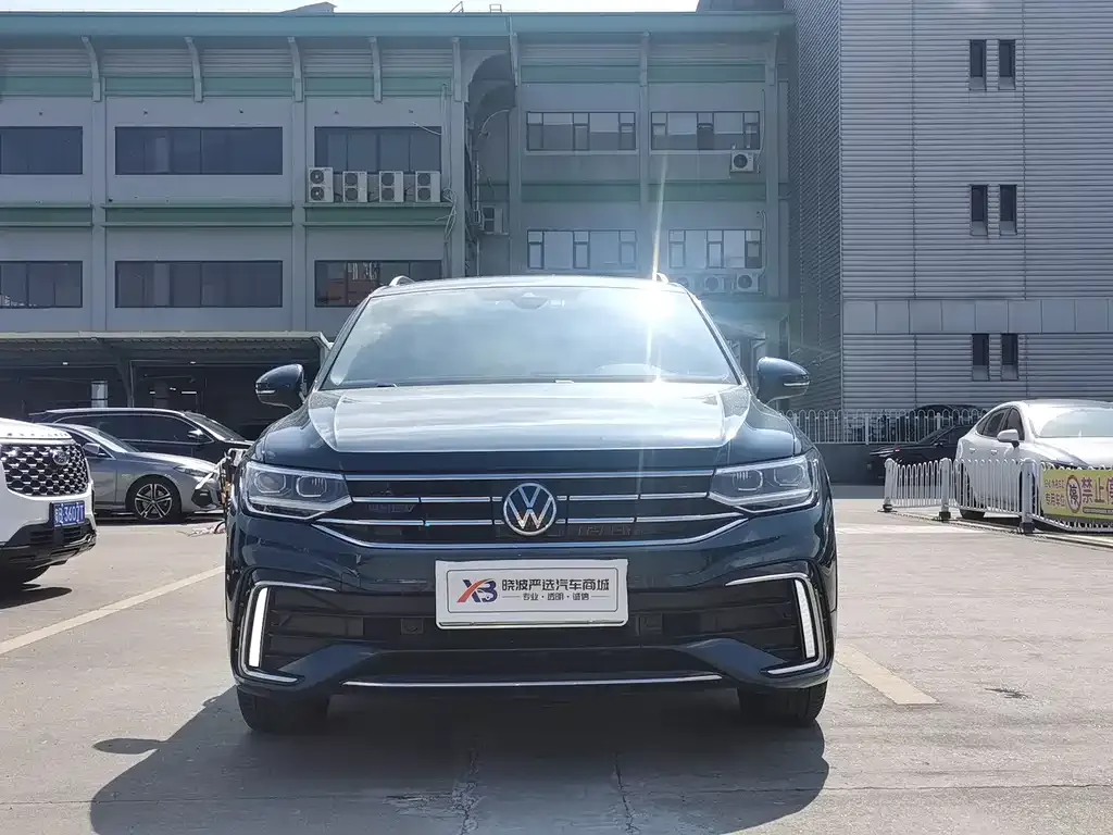 Volkswagen Tiguan L New Energy — фото 2