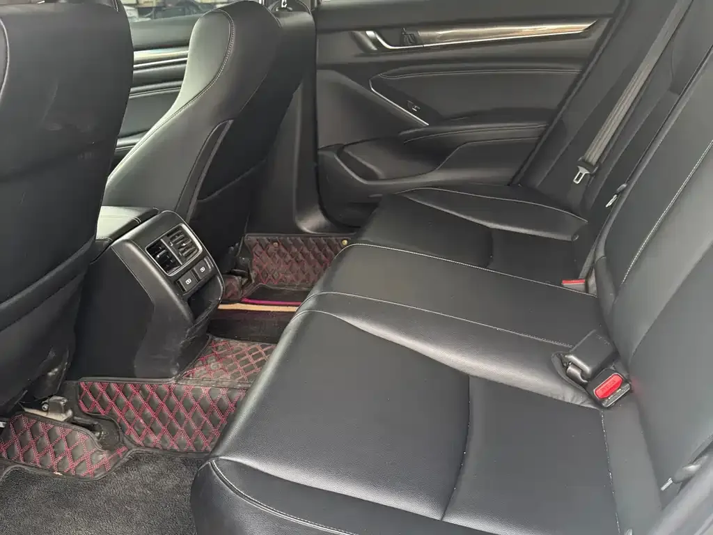 Honda Accord 2022 из CN, фото 5