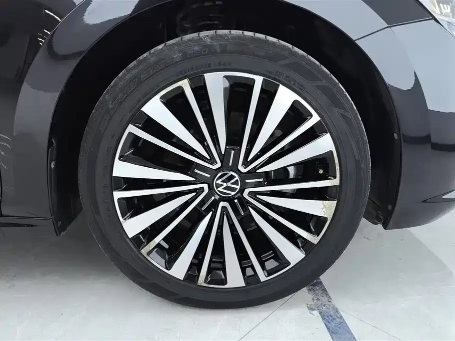 Volkswagen Passat — фото 6