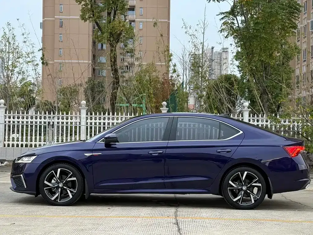 Skoda Octavia 2021 из CN, фото 7
