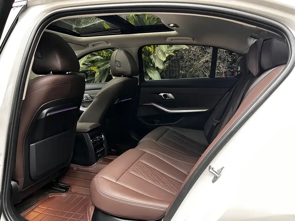 BMW 3 Series 2022 из CN, фото 7