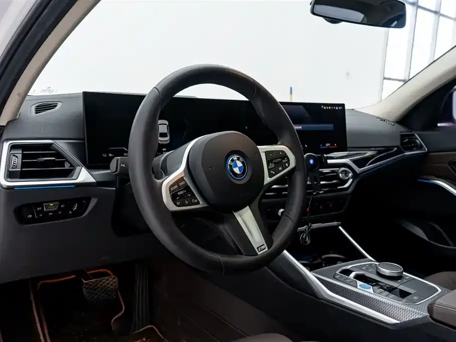 BMW i3 — фото 5