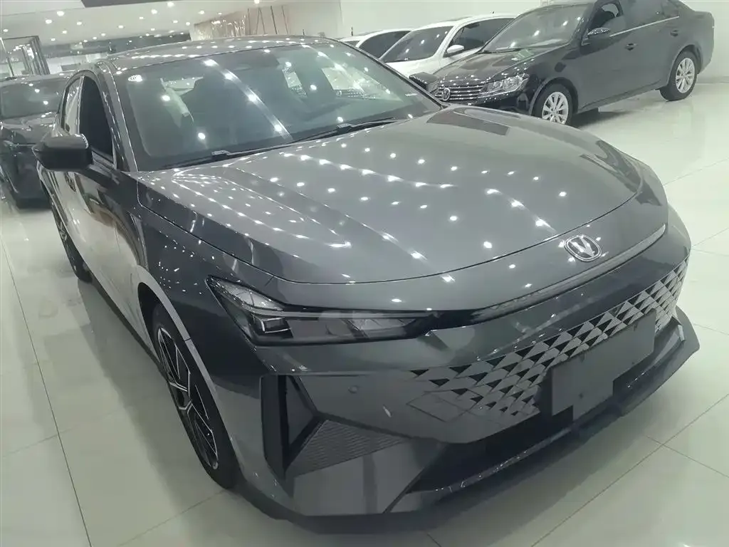 Changan UNI-V iDD 2025 из CN, фото 4