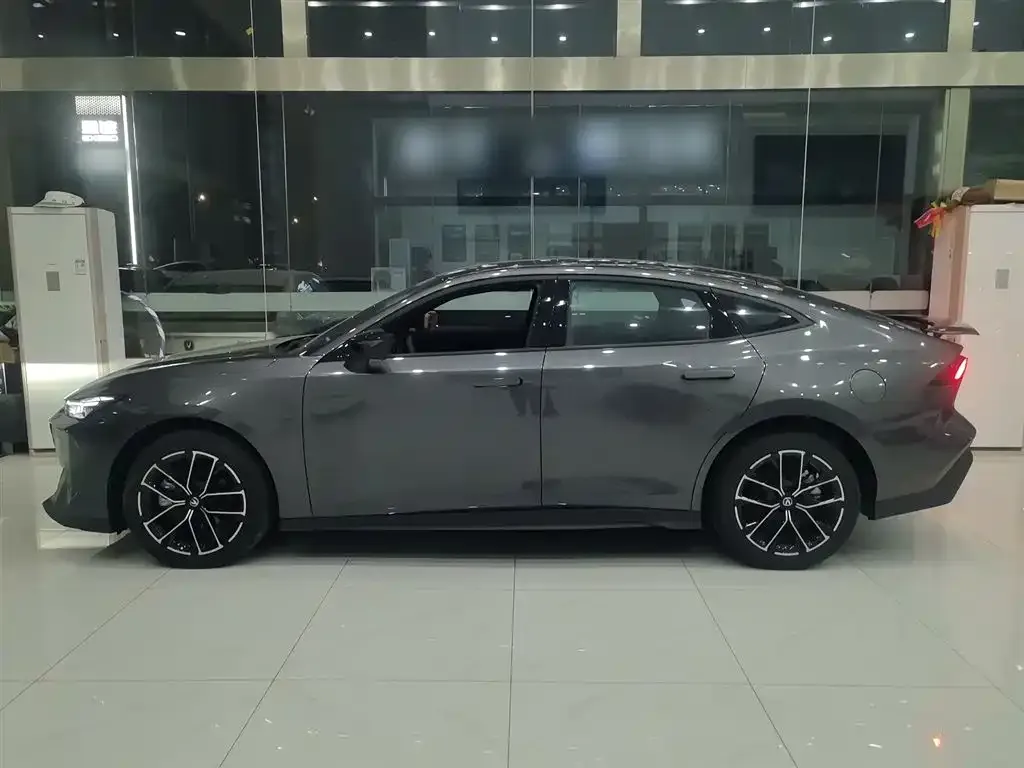 Changan UNI-V iDD 2025 из CN, фото 5