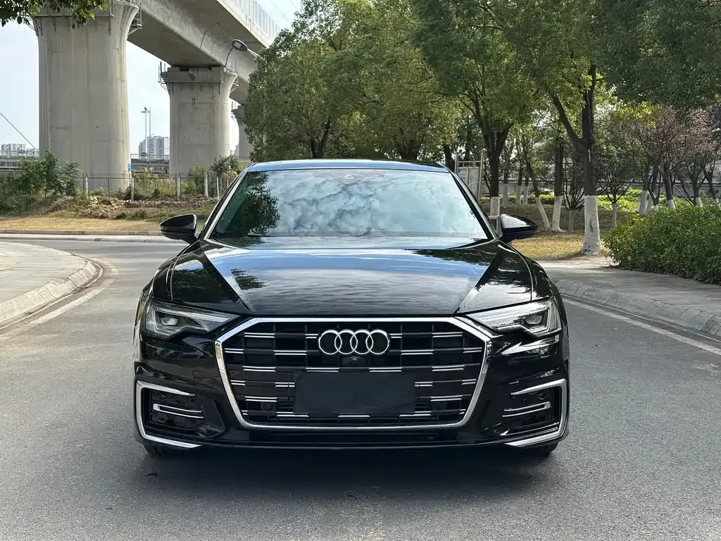 Audi A6L — фото 2