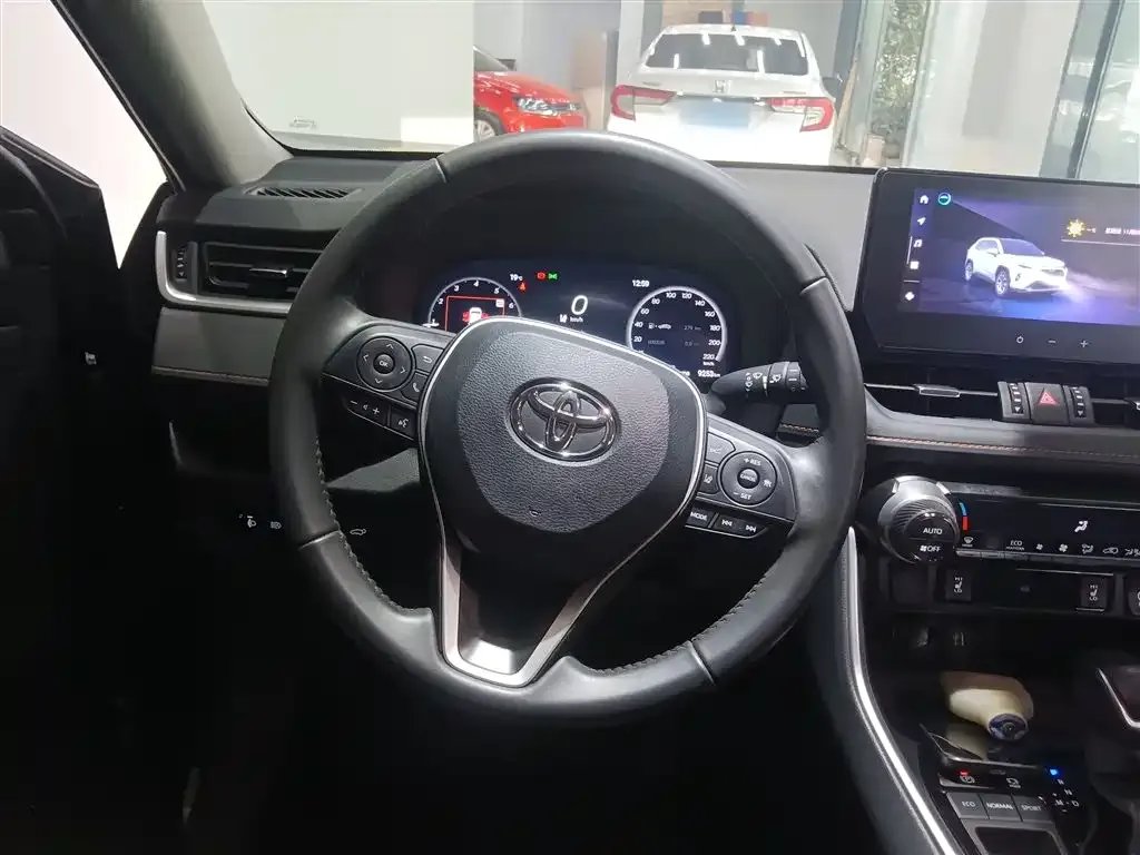 Toyota RAV4 2025 из CN, фото 3