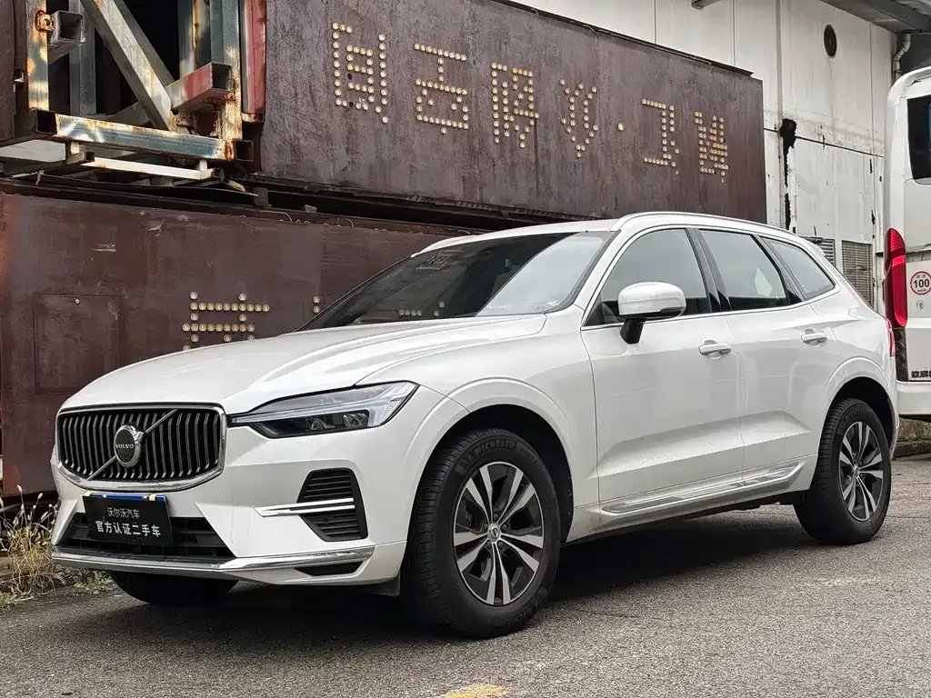 Volvo XC60 2025 из CN, фото 1