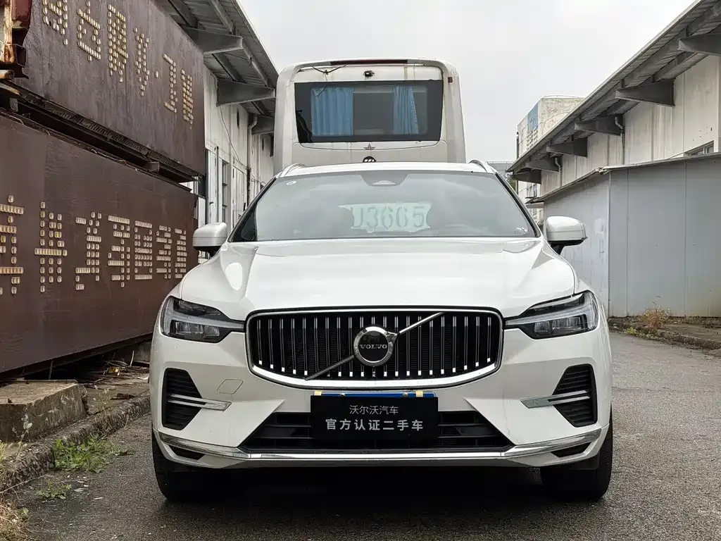 Volvo XC60 2025 из CN, фото 2