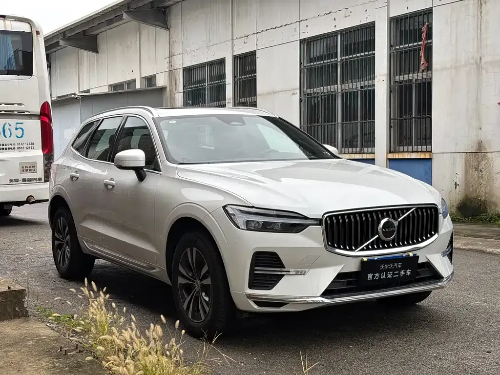 Volvo XC60 2025 из CN, фото 3