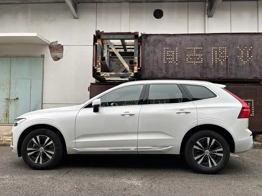 Volvo XC60 2025 из CN, фото 7