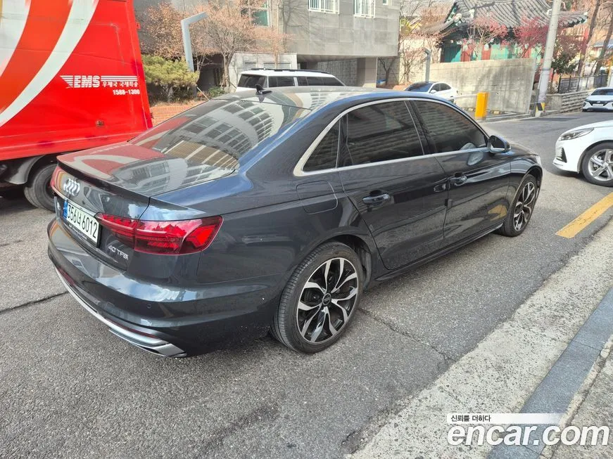 Audi A4 2021 из KR, фото 2
