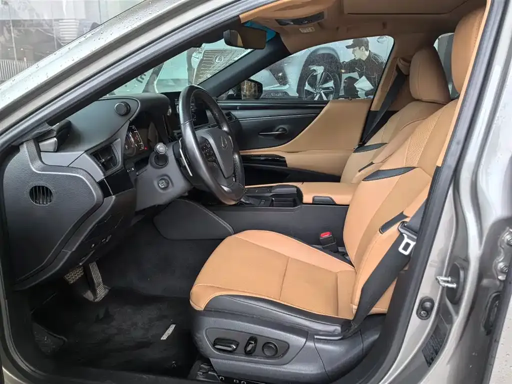 Lexus ES 2022 из CN, фото 4