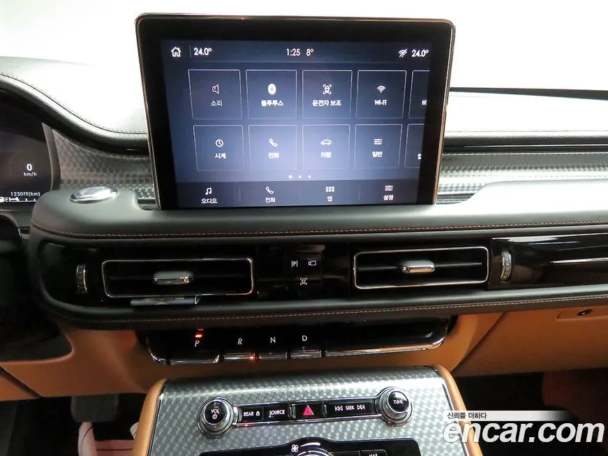Lincoln Aviator — фото 10