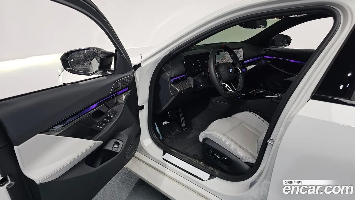 BMW M5 2025 из KR, фото 10