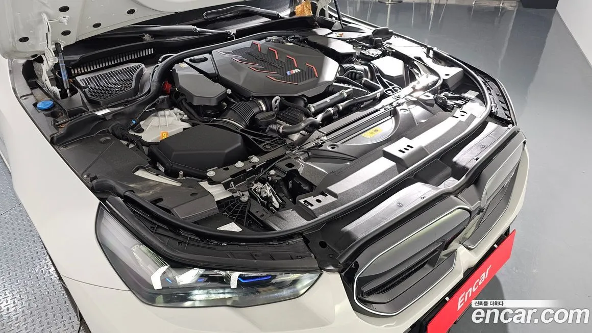 BMW M5 2025 из KR, фото 6