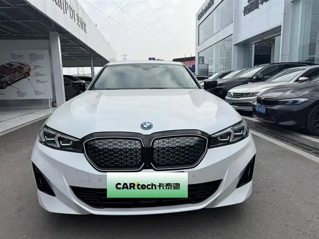 BMW i3 2024 из CN, фото 2