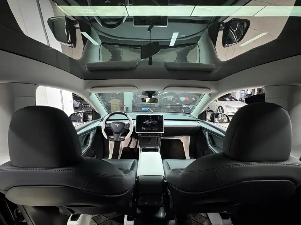 Tesla Model Y 2024 из CN, фото 9