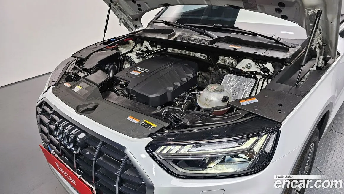 Audi Q5 2021 из KR, фото 6
