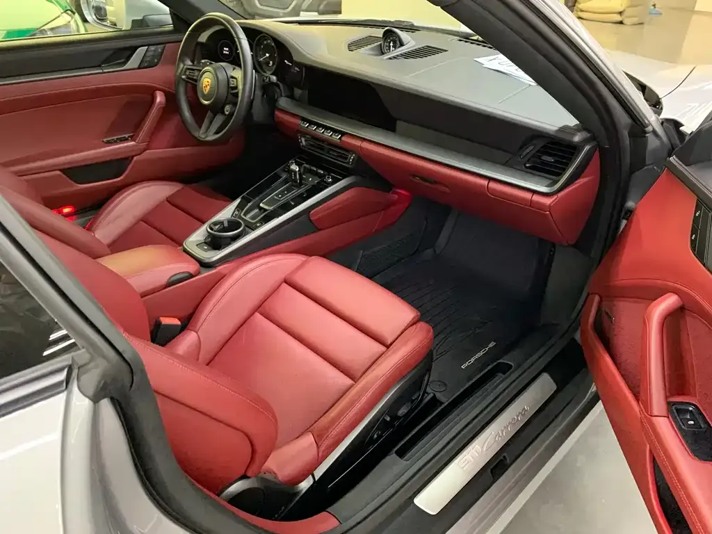 Porsche 911 2023 из CN, фото 9