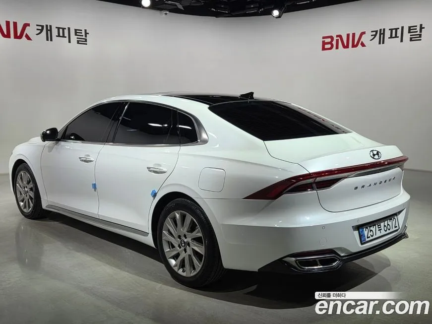 Hyundai Grandeur 2021 из KR, фото 4