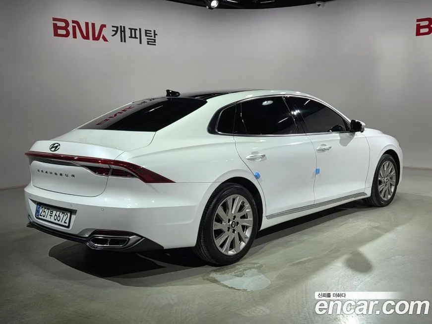 Hyundai Grandeur 2021 из KR, фото 7