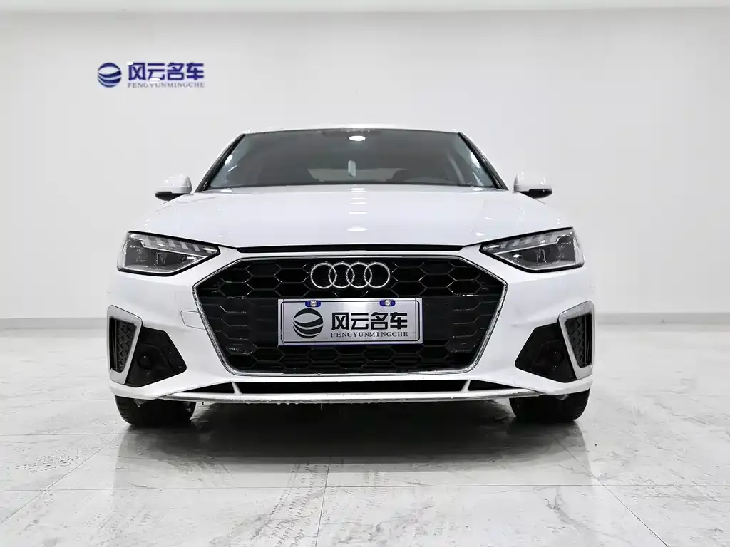 Audi A4L 2021 из CN, фото 2