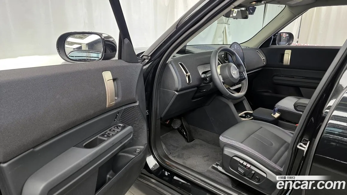 Mini Countryman 2024 из KR, фото 10