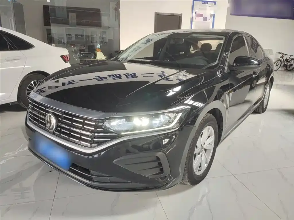 Volkswagen Passat 2023 из CN, фото 2
