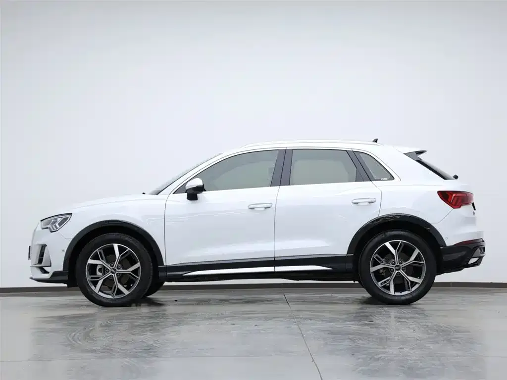 Audi Q3 2025 из CN, фото 5