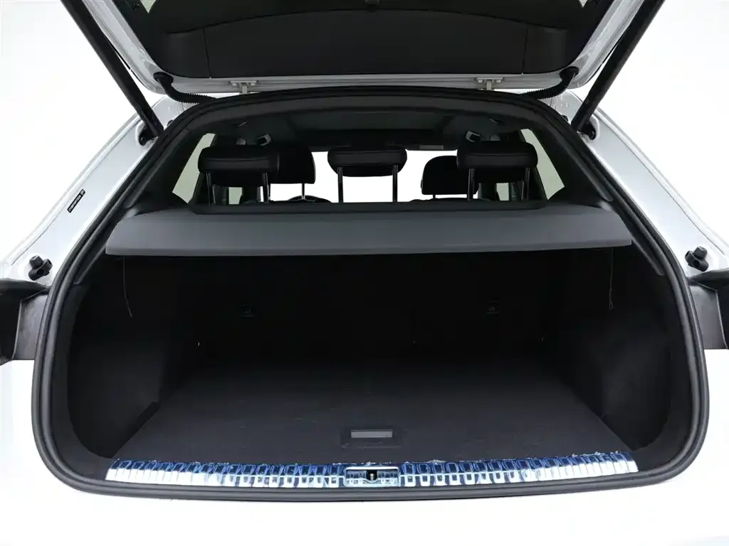 Audi Q3 2025 из CN, фото 8