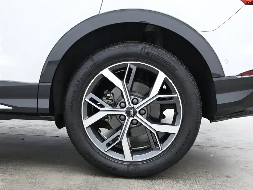 Audi Q3 2025 из CN, фото 9