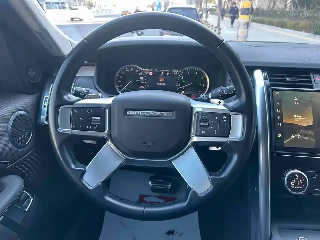 Land Rover Discovery 2023 из CN, фото 10