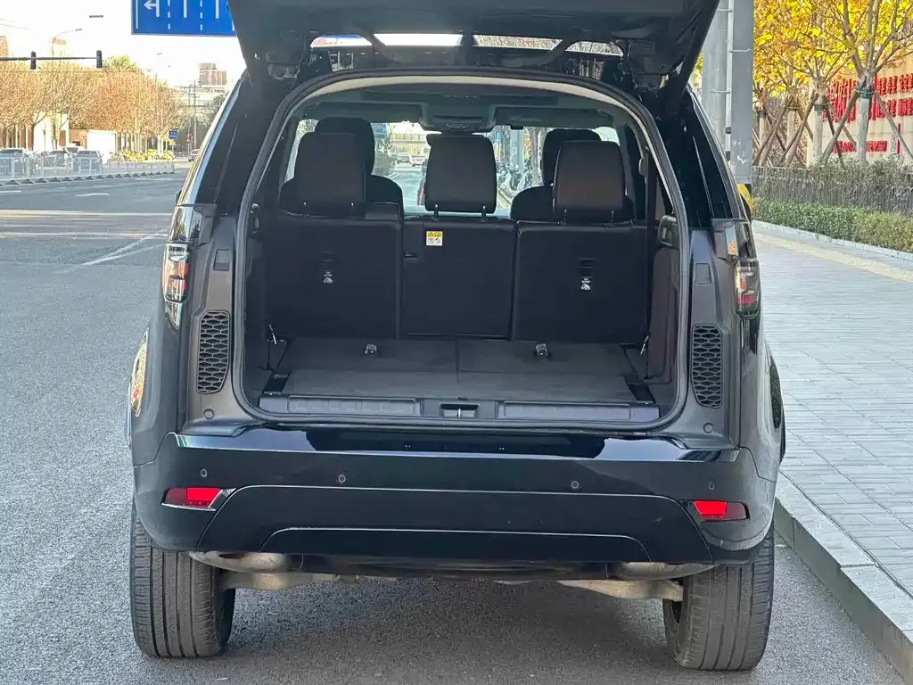 Land Rover Discovery 2023 из CN, фото 6