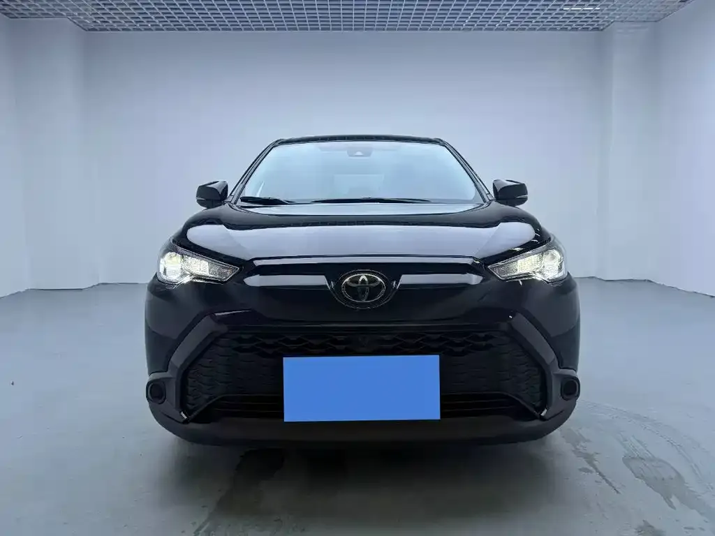 Toyota Frontlander 2023 из CN, фото 2