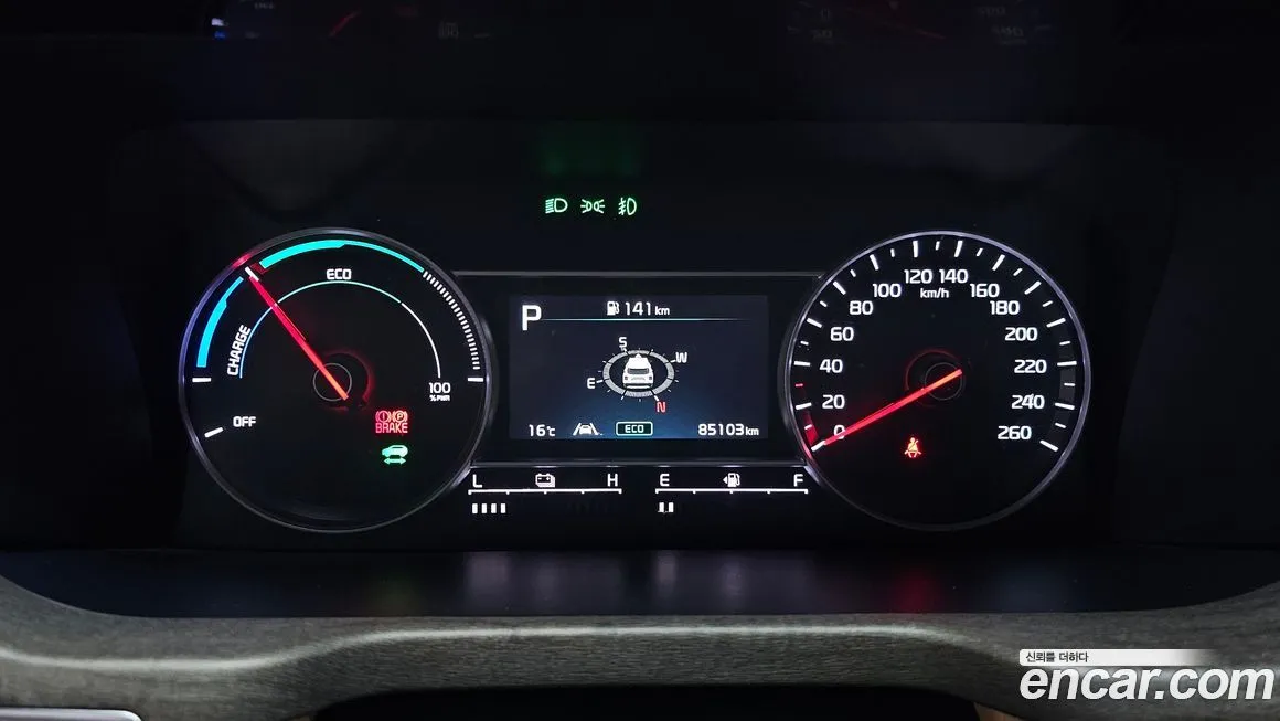 Kia Sorento — фото 8