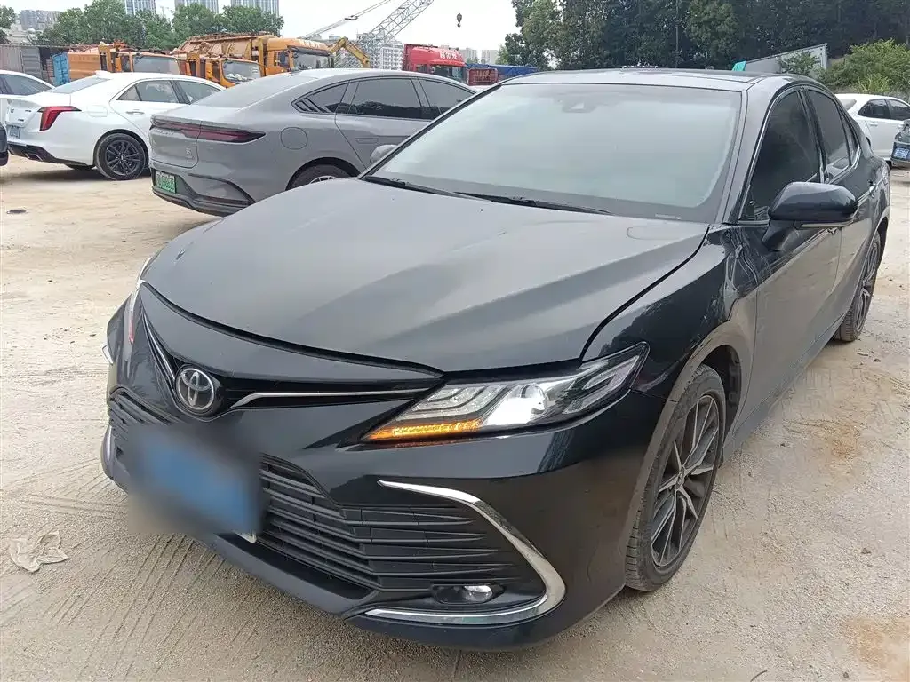 Toyota Camry 2023 из CN, фото 1