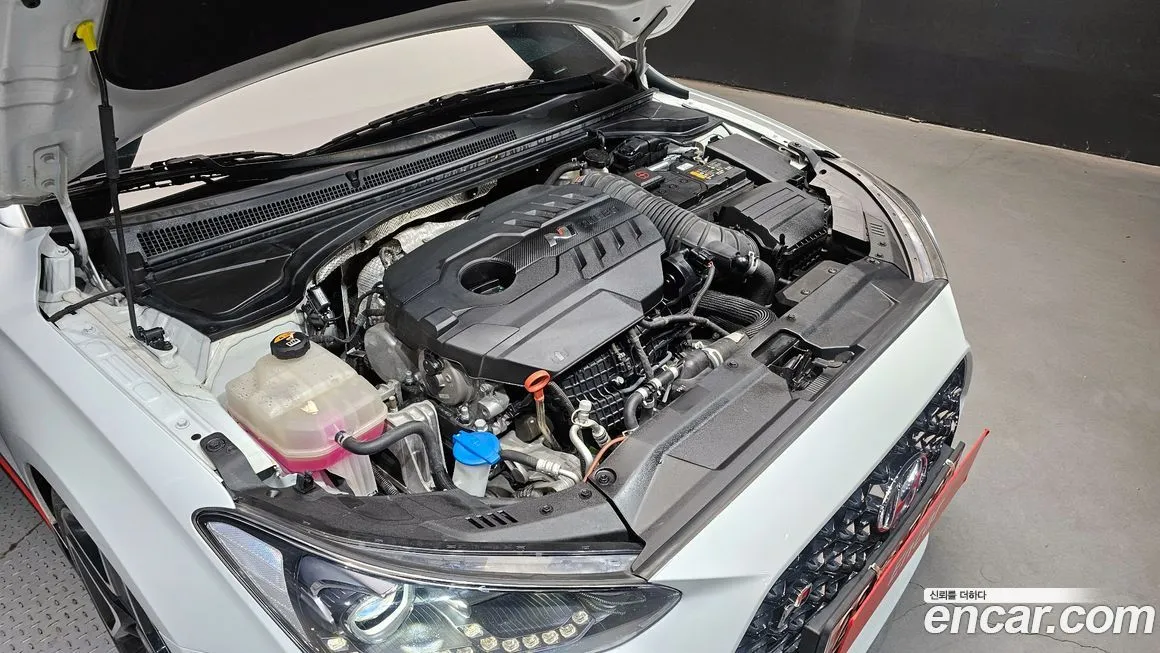 Hyundai Veloster — фото 6
