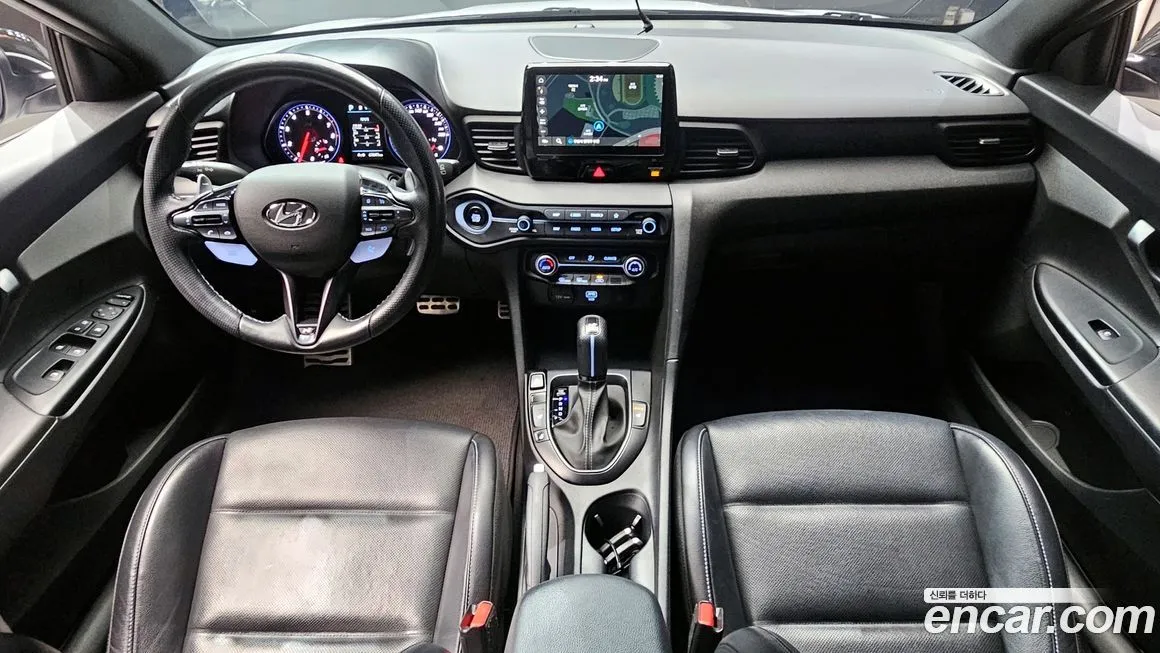 Hyundai Veloster — фото 7