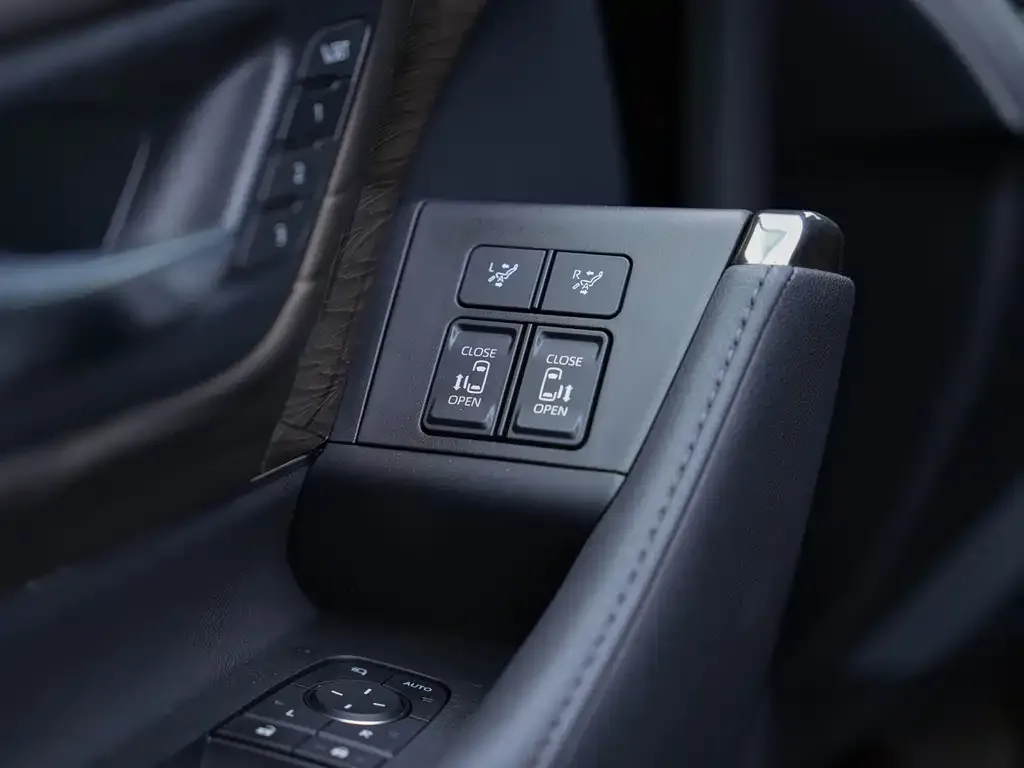 Toyota Vellfire 2024 из CN, фото 10