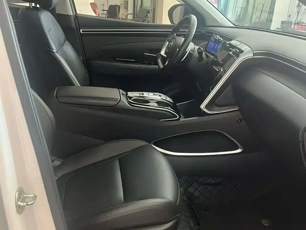 Hyundai Tucson 2023 из CN, фото 3