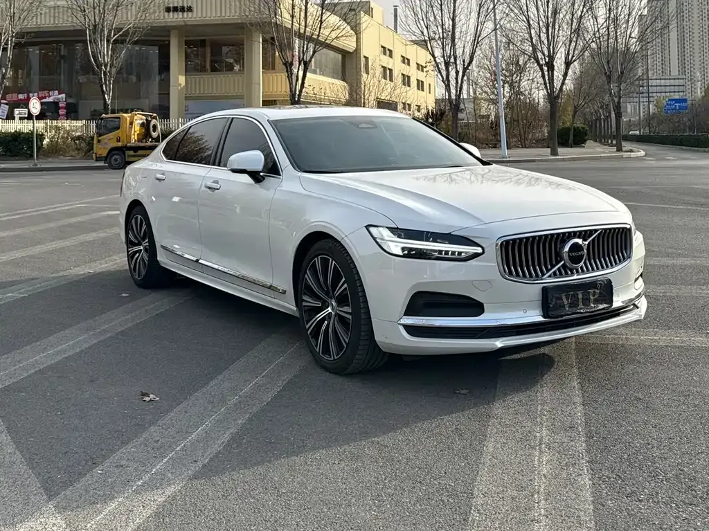 Volvo S90 2023 из CN, фото 3